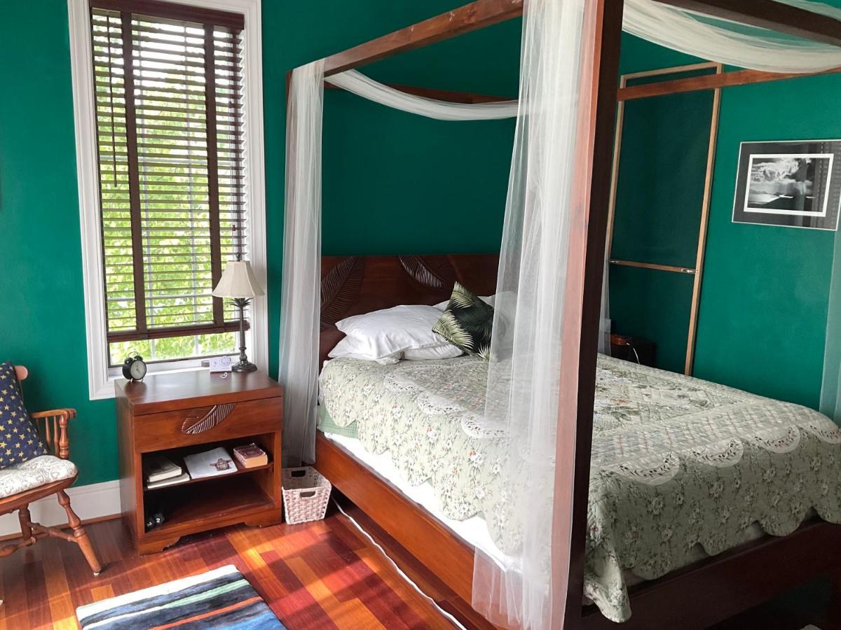 Lakeside Villa Котидж Гроув Екстериор снимка